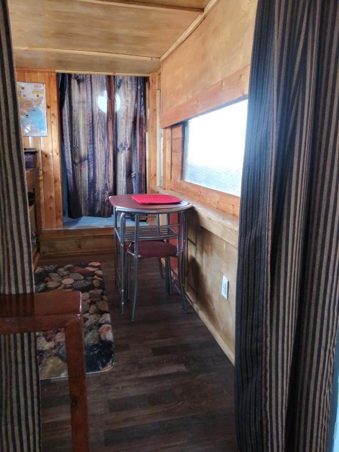 La Loma Del Chivo Llc Stone Cottage Alternative Building Marathon Luaran gambar